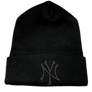 NWOT New‎ York Yankees Black Knit Cuffed Stocking Cap